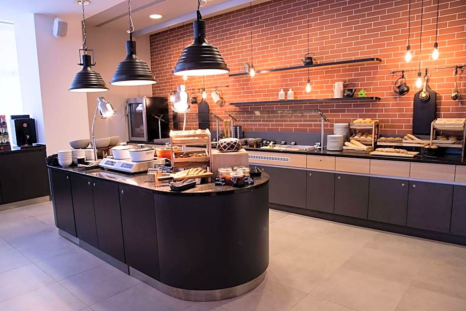 Vienna House Easy By Wyndham Airport Bucharest