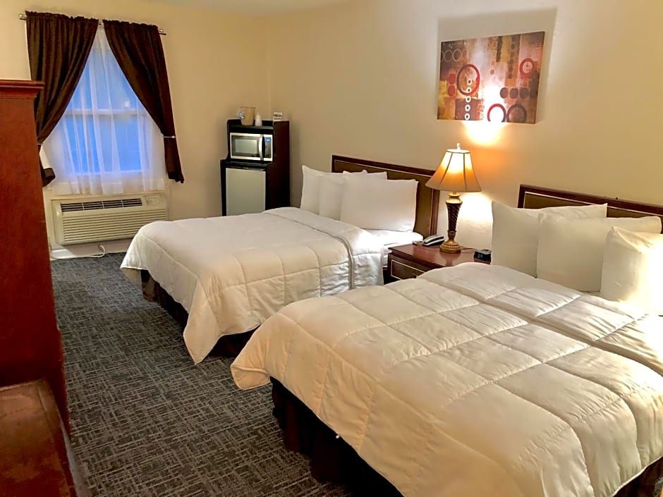 Bicentennial Inn