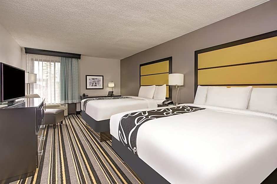 La Quinta Inn & Suites by Wyndham Jackson North