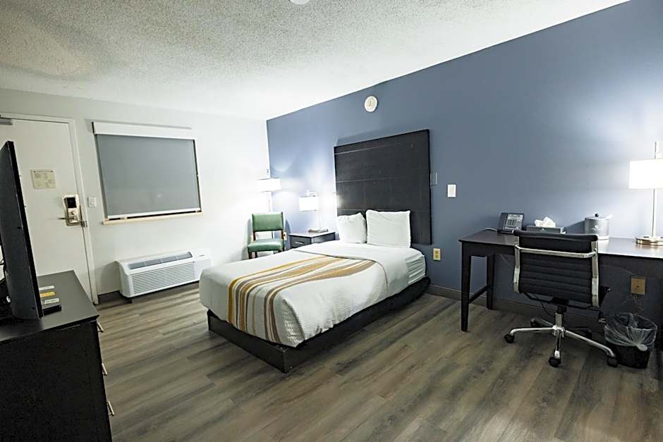 La Quinta Inn & Suites by Wyndham Tampa-Near Busch Gardens