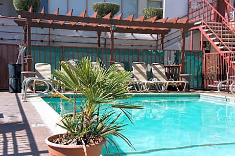 Days Inn by Wyndham Victorville/Hesperia I-15 & Palmdale Rd