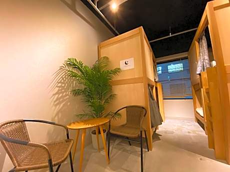 Bunk Bed in 6-Bed Mixed Dormitory Room