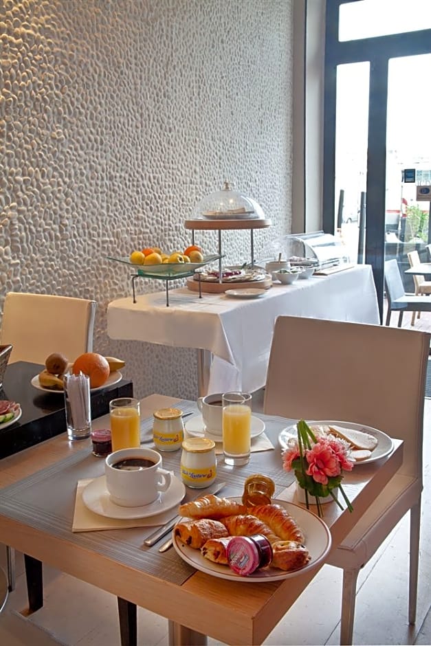 Maisons du Monde Hotel & Suites - Marseille Vieux Port