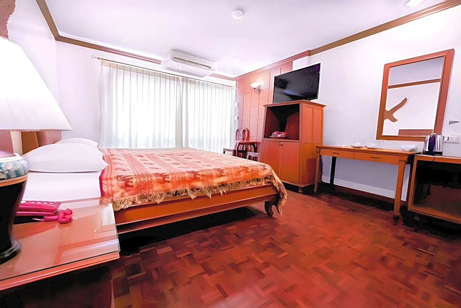 Royal Ivory Sukhumvit Nana by Compass Hospitality