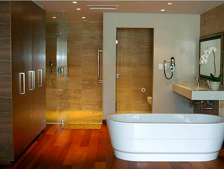 Chapmans Peak Beach Hotel