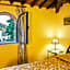 ISA-Farmhouse with swimming-pool in Chianti-area in the middle of Tuscan nature