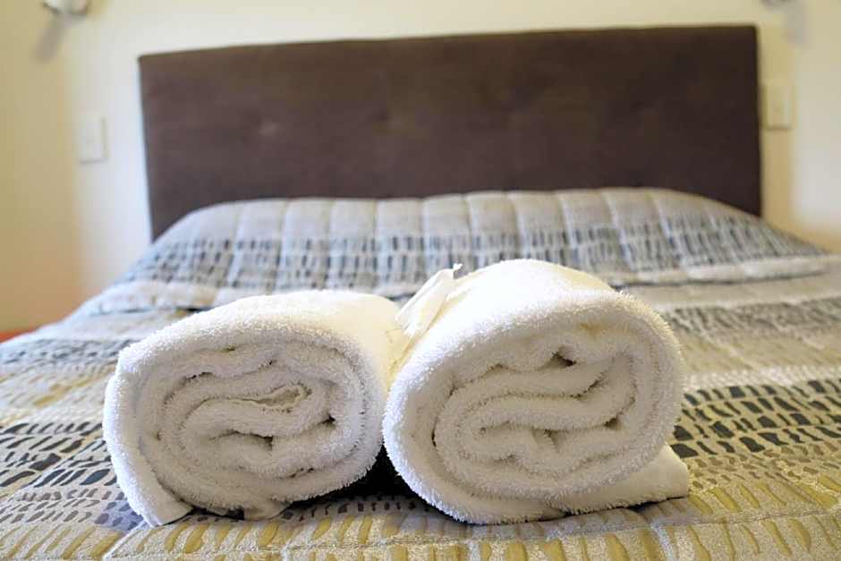 Arena Hotel (formerly Sleep Express Motel)