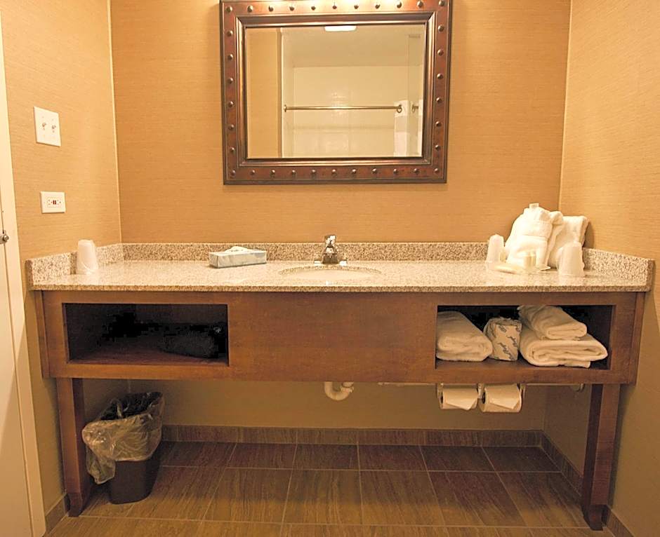 Buffalo Airport Hotel