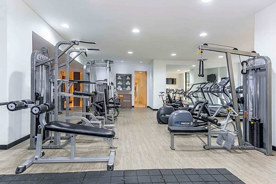 NH Collection Bogotá Royal Teleport