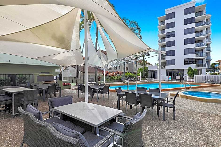 Aqualine Apartments On The Broadwater