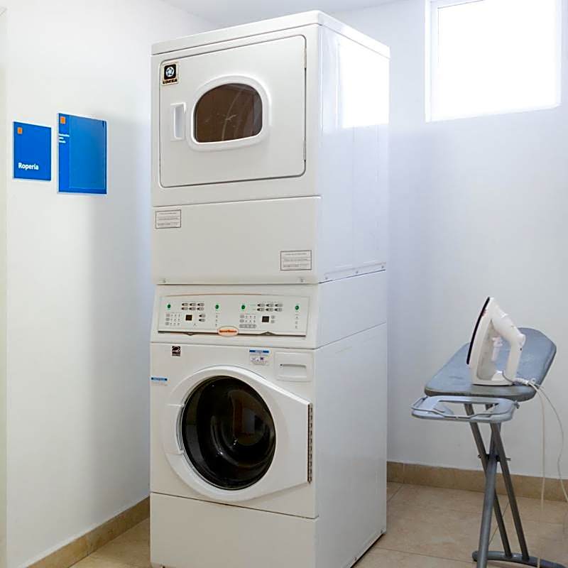 Sleep Inn Leon Antares