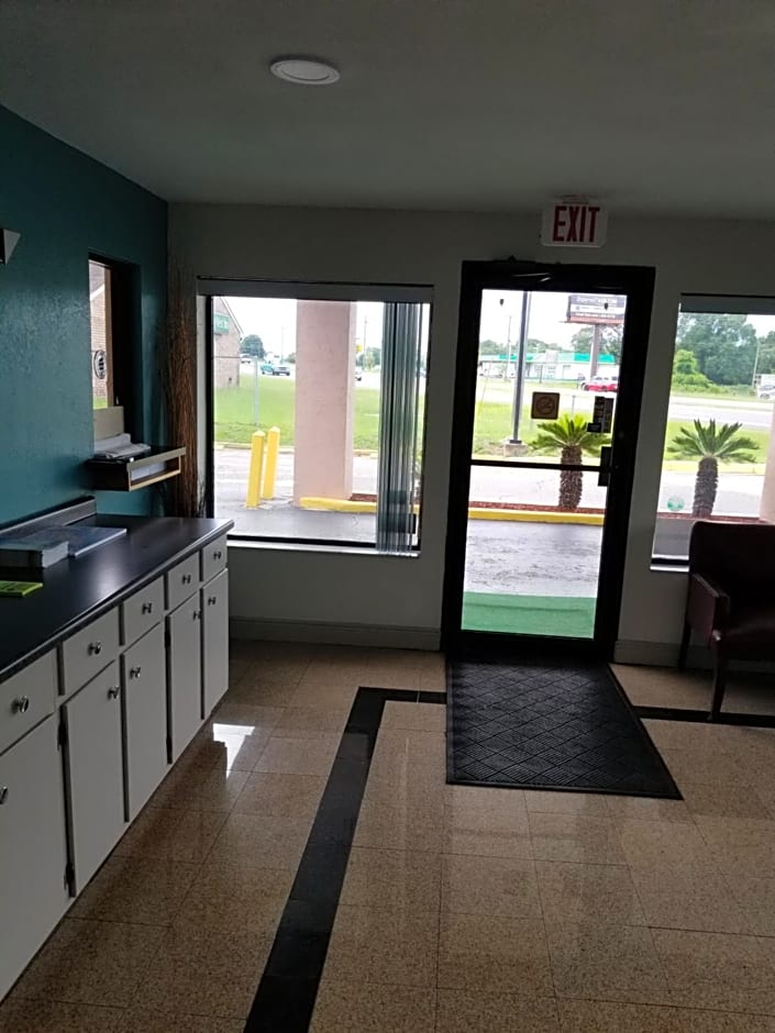 Executive Inn