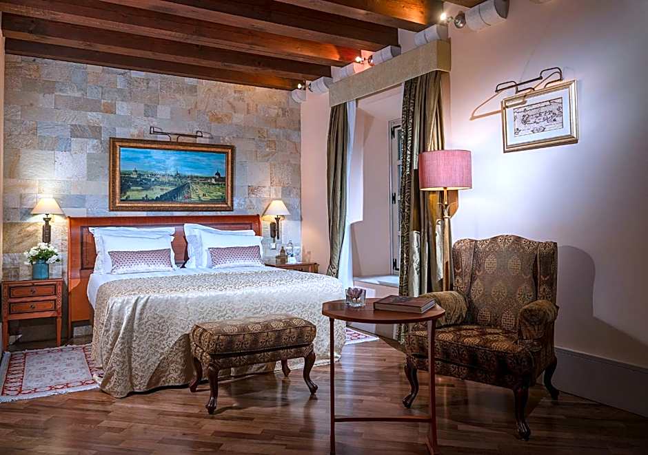 Photo 1 of 5 of Family Suite