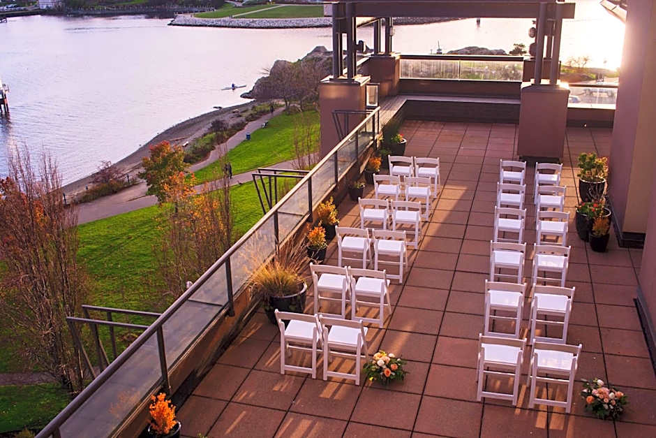 Delta Hotels by Marriott Victoria Ocean Pointe Resort