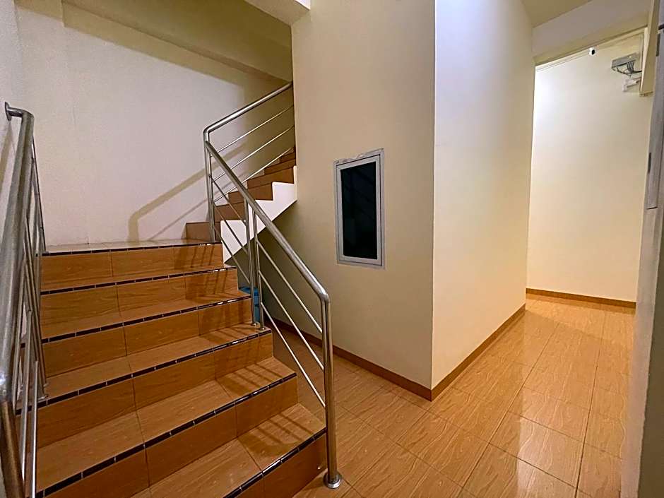 Ramelau near AP Pettarani By RedDoorz – Makassar, CA