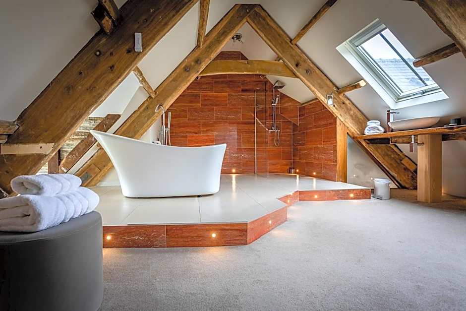 Lanelay Hall Hotel & Spa