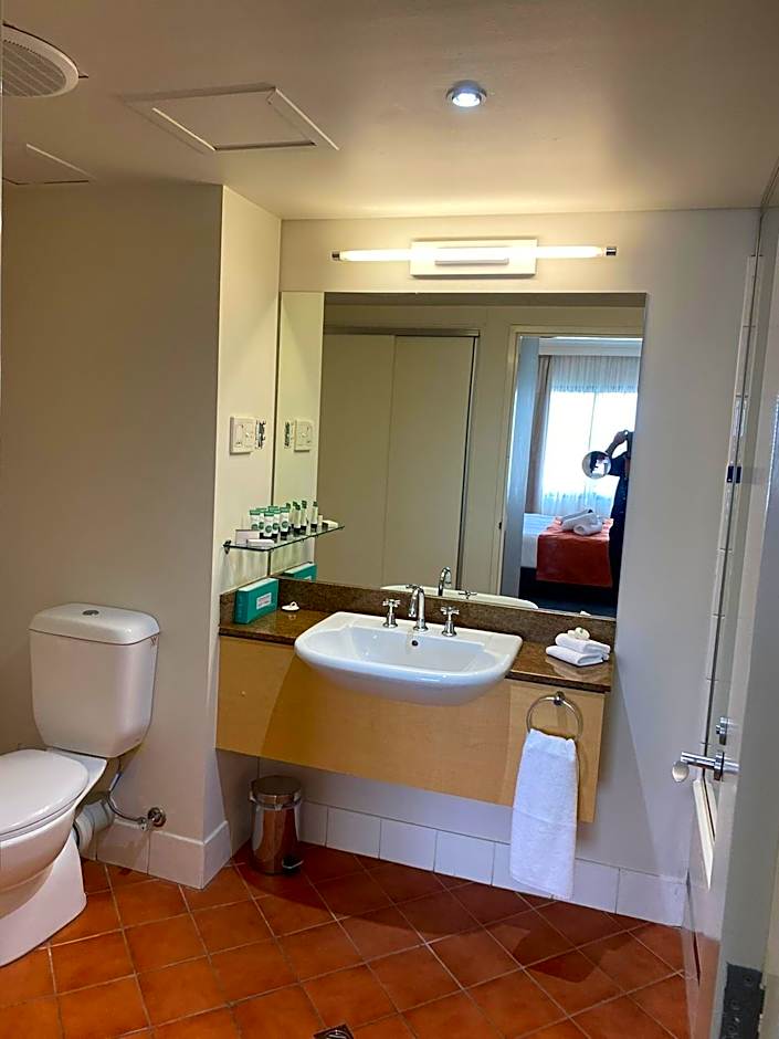 Darwin Esplanade Central Official