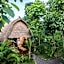 Alam Nusa Bungalow Huts & Spa