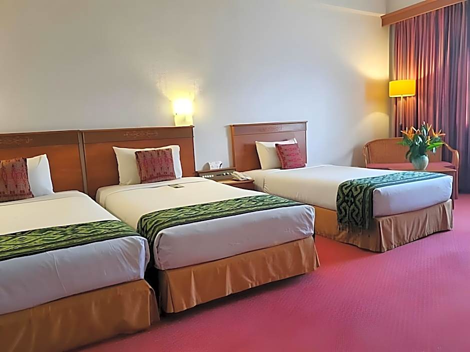 Grand Continental Kuching Hotel