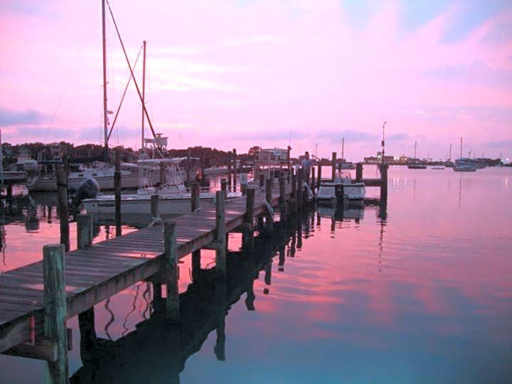 The Ocracoke Harbor Inn