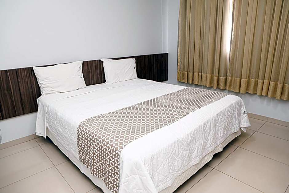 Premier Pallace Hotel