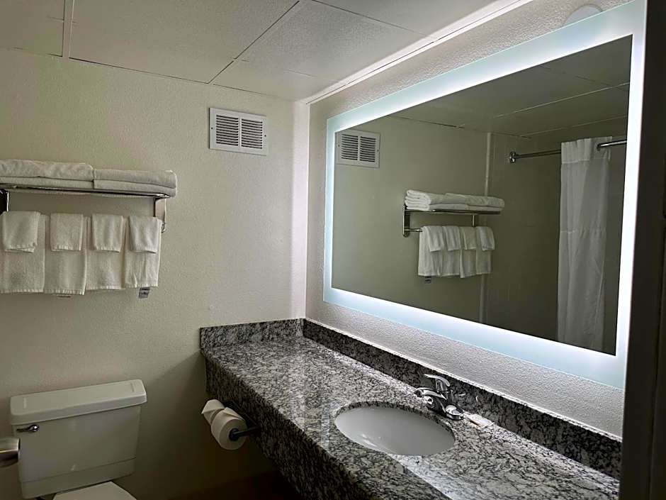 Quality Inn & Suites Everett
