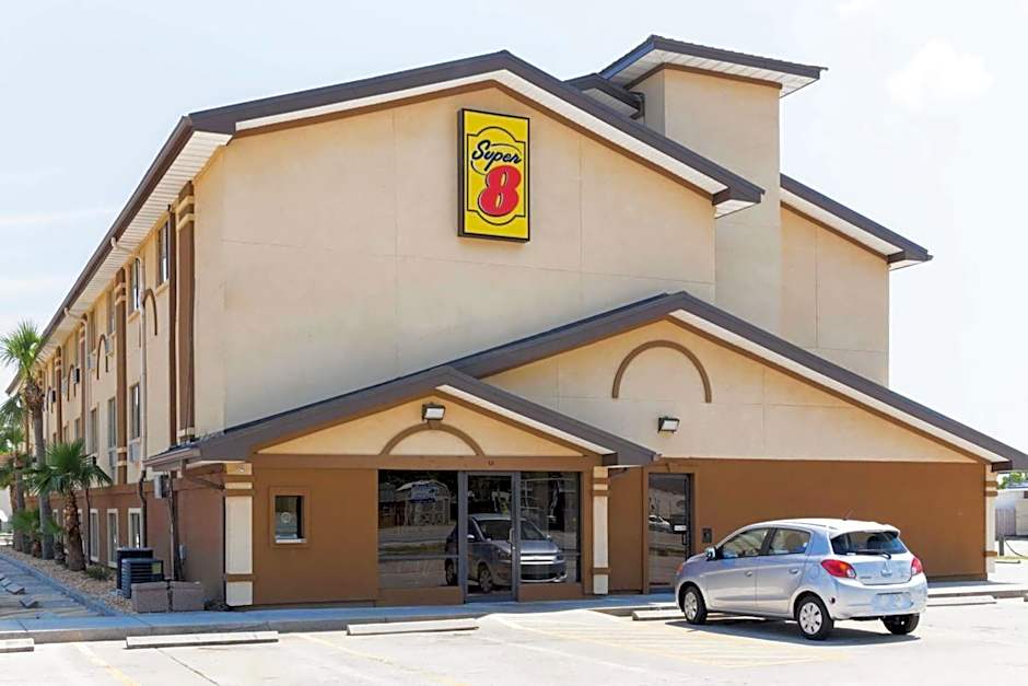 Super 8 by Wyndham Brunswick/St Simons Island Area