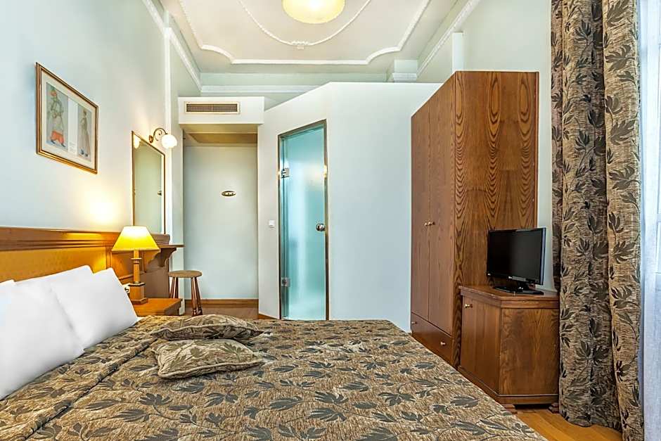 Minerva Premier Hotel