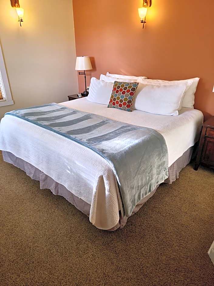 The Heron Inn and Day Spa