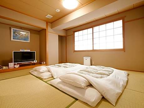 Japanese-Style Room