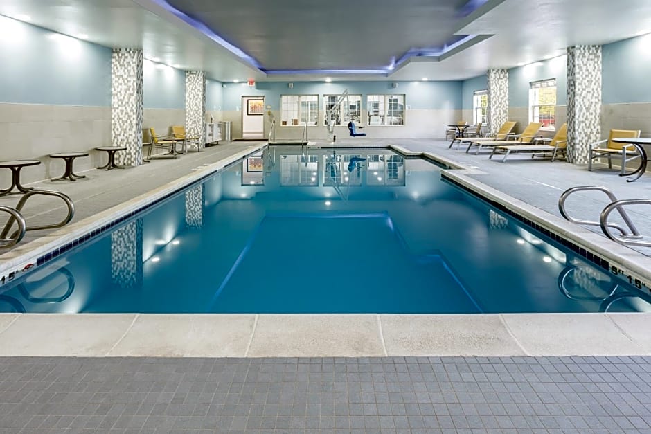 Holiday Inn Express & Suites Williamsburg By IHG