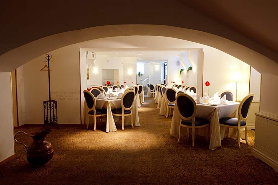 Monika Centrum Hotels