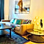 OneLuxStay near Fashion District