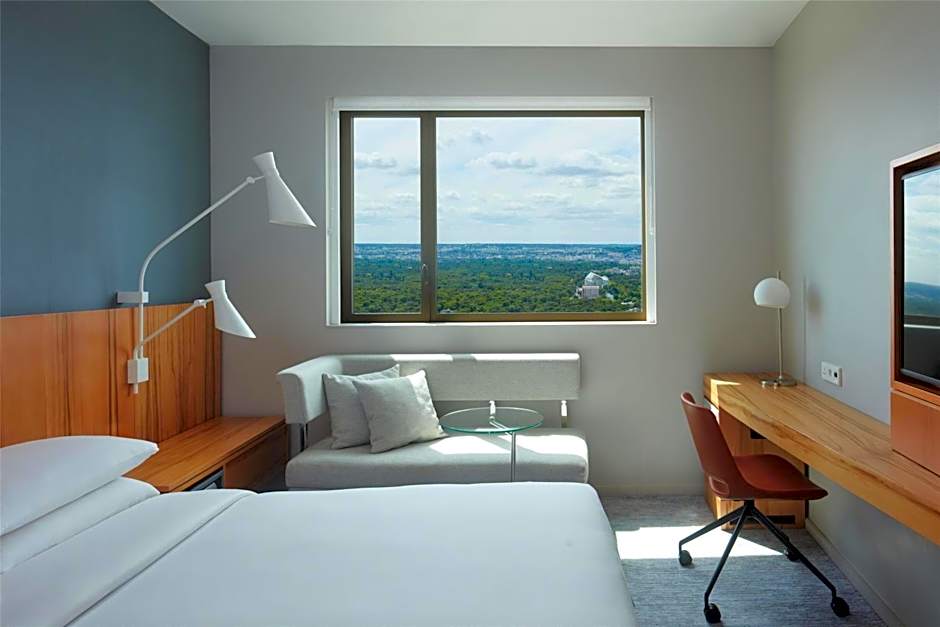 Hyatt Regency Paris Etoile