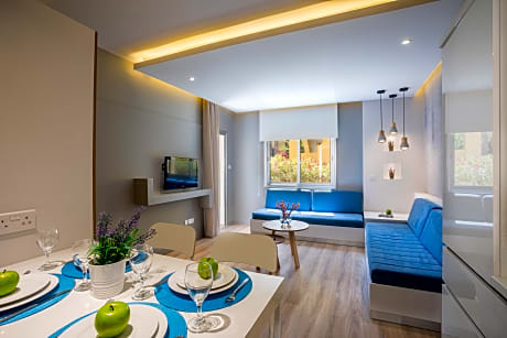 Superior One Bedroom Garden View Suite