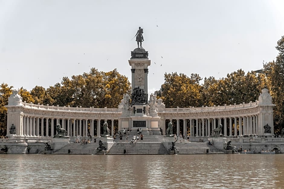 The Pavilions Madrid Hotel