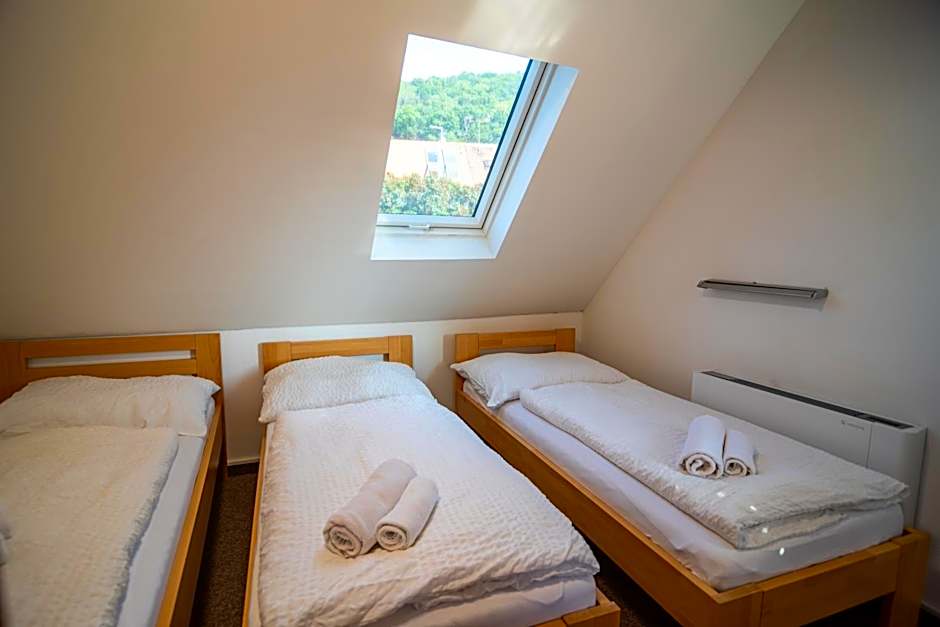 Mikulov - Inn - hotel s vinným sklepem Venuše