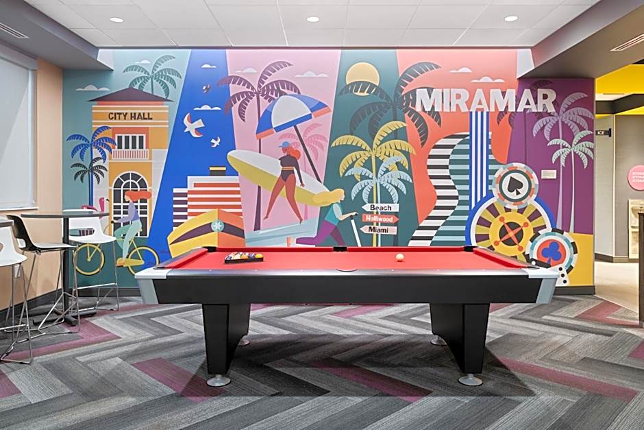 Tru by Hilton Miramar