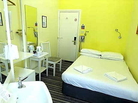 Double Room with shared bathroom room