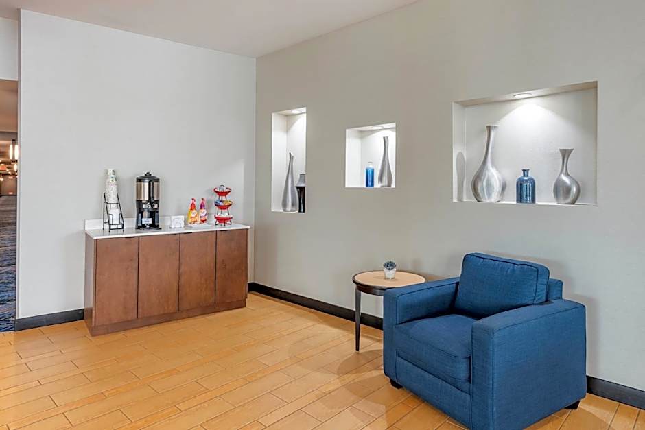 Cambria Hotel Minneapolis Maple Grove