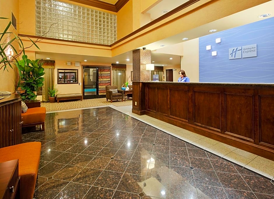 Holiday Inn Express Hotel Union City