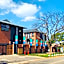 Hotel AT Hatfield Apartments
