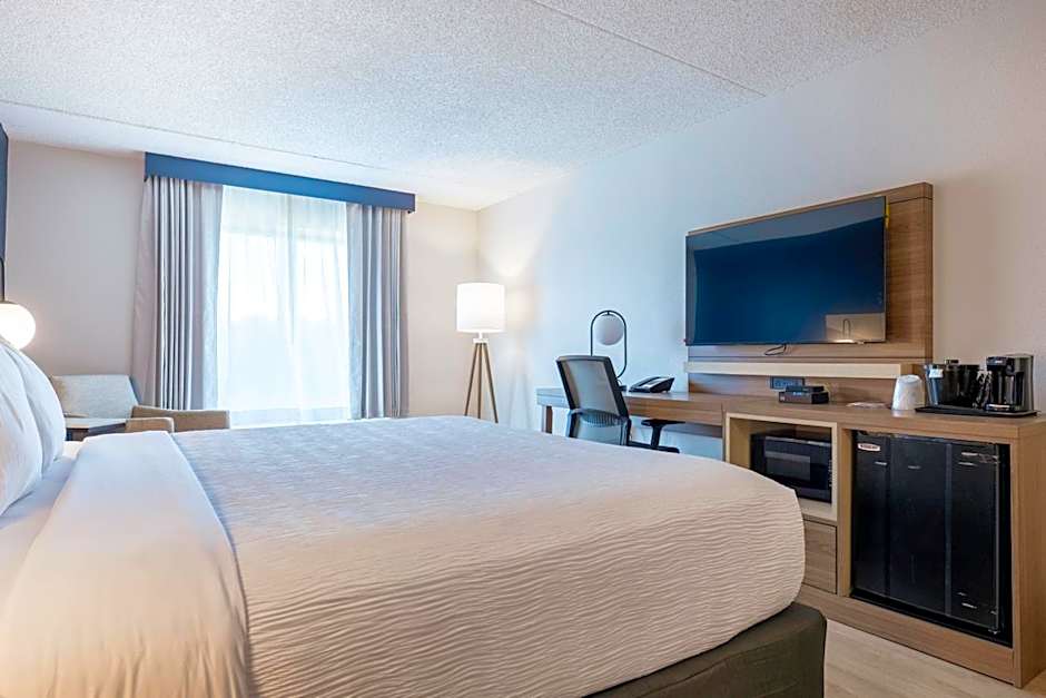 La Quinta Inn & Suites by Wyndham Danbury