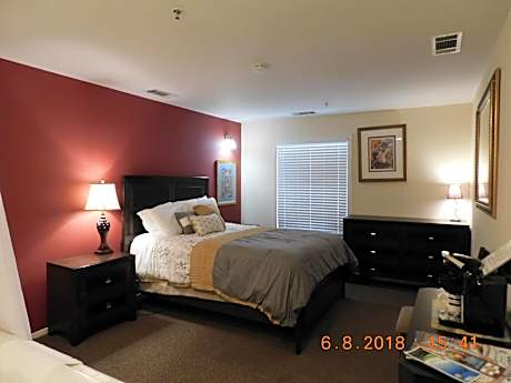 Queen Room with Spa Bath