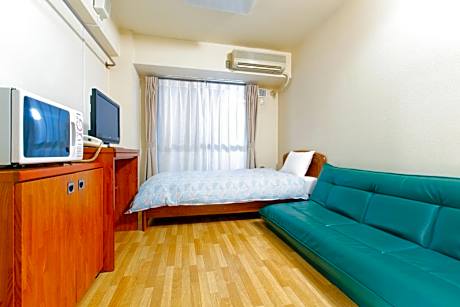 Weekly Plan Twin Room - Smoking - No Cleaning