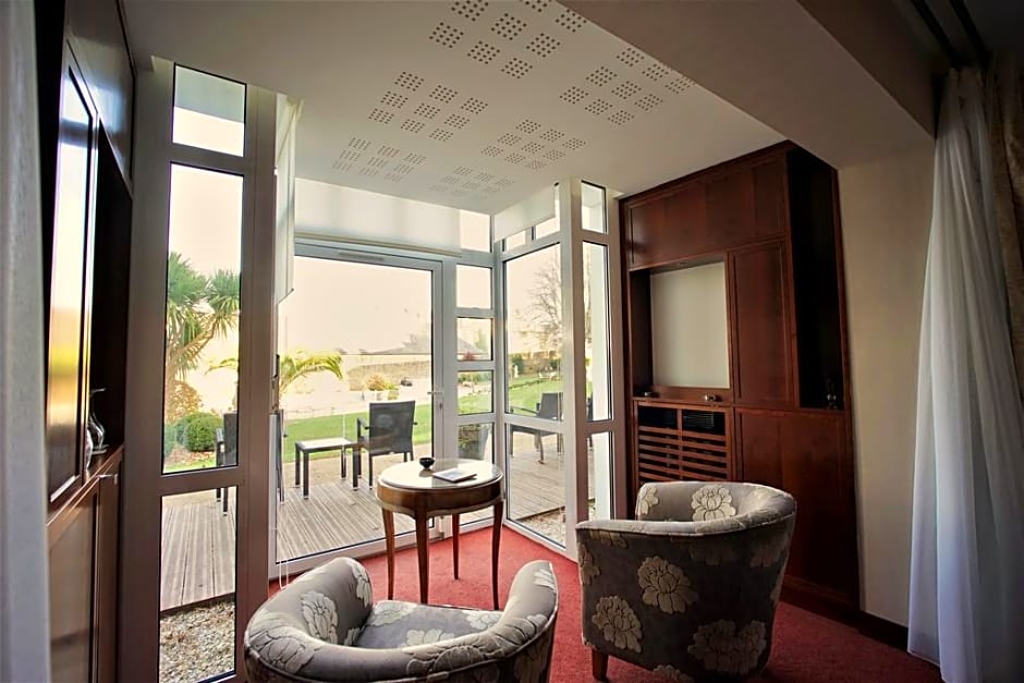 Clos de Vallombreuse, The Originals Relais (Relais du Silence)