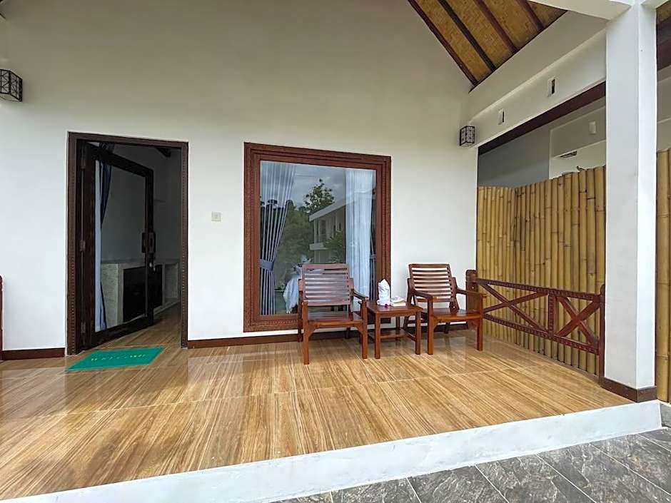The Local Areguling – Kuta, Lombok, ID