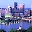 Holiday Inn Express & Suites Pittsburgh SW/Southpointe By IHG