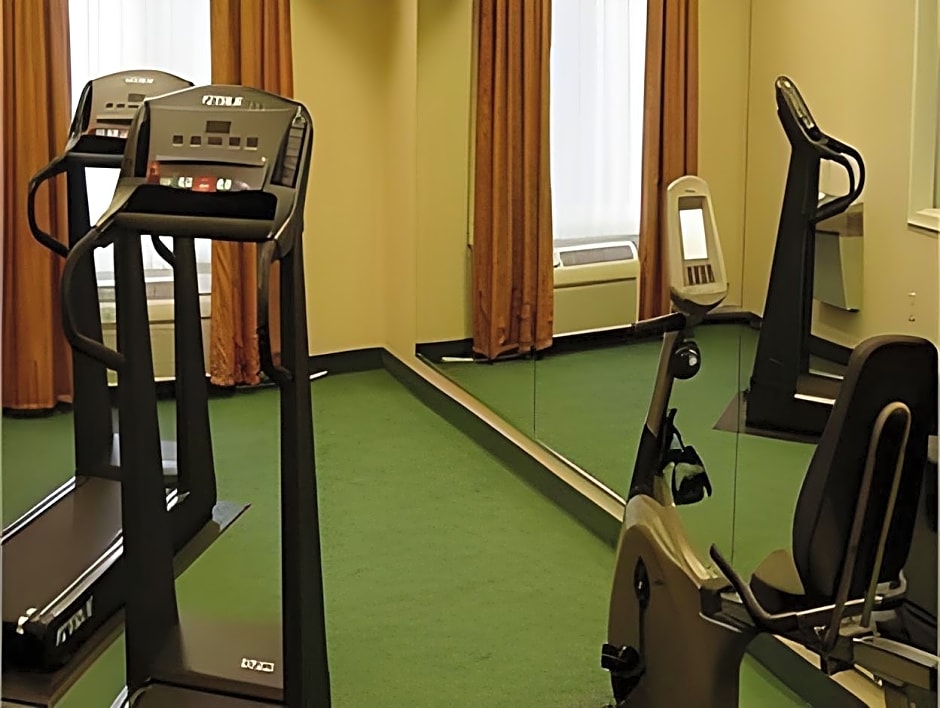 Holiday Inn Express Hotel & Suites Vermillion By IHG