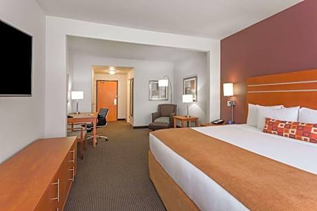 Deluxe, King Bed, Non Smoking